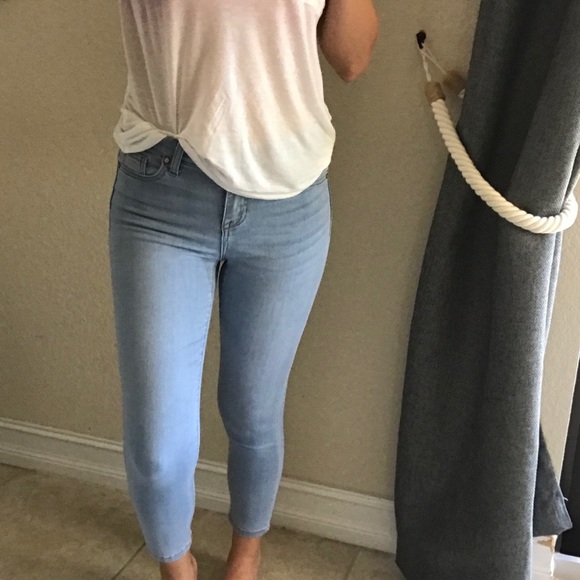 high waisted jeans celebrity